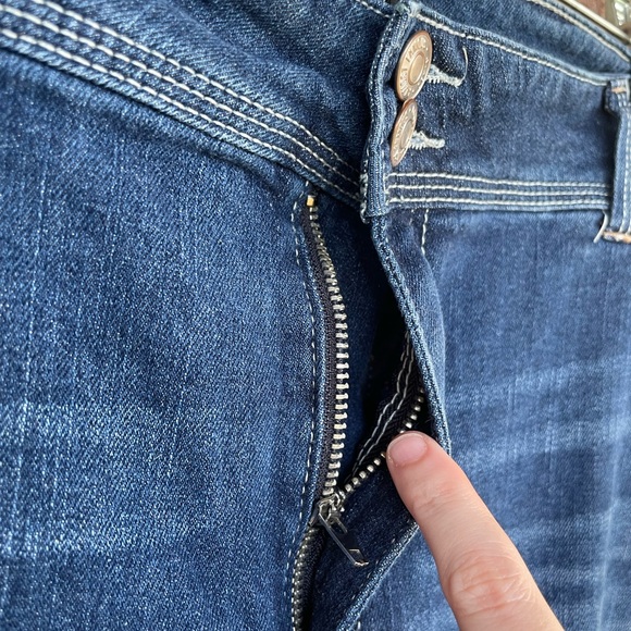 Ladies Plus Size Almost Famous Mid Rise Bootcut Jeans Size 22 - Picture 4 of 12